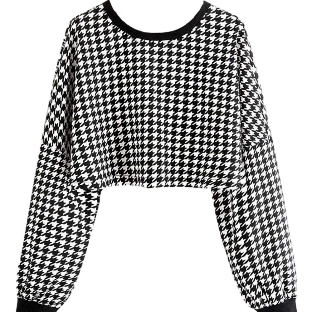 Houndstooth Print Cropped Sweater